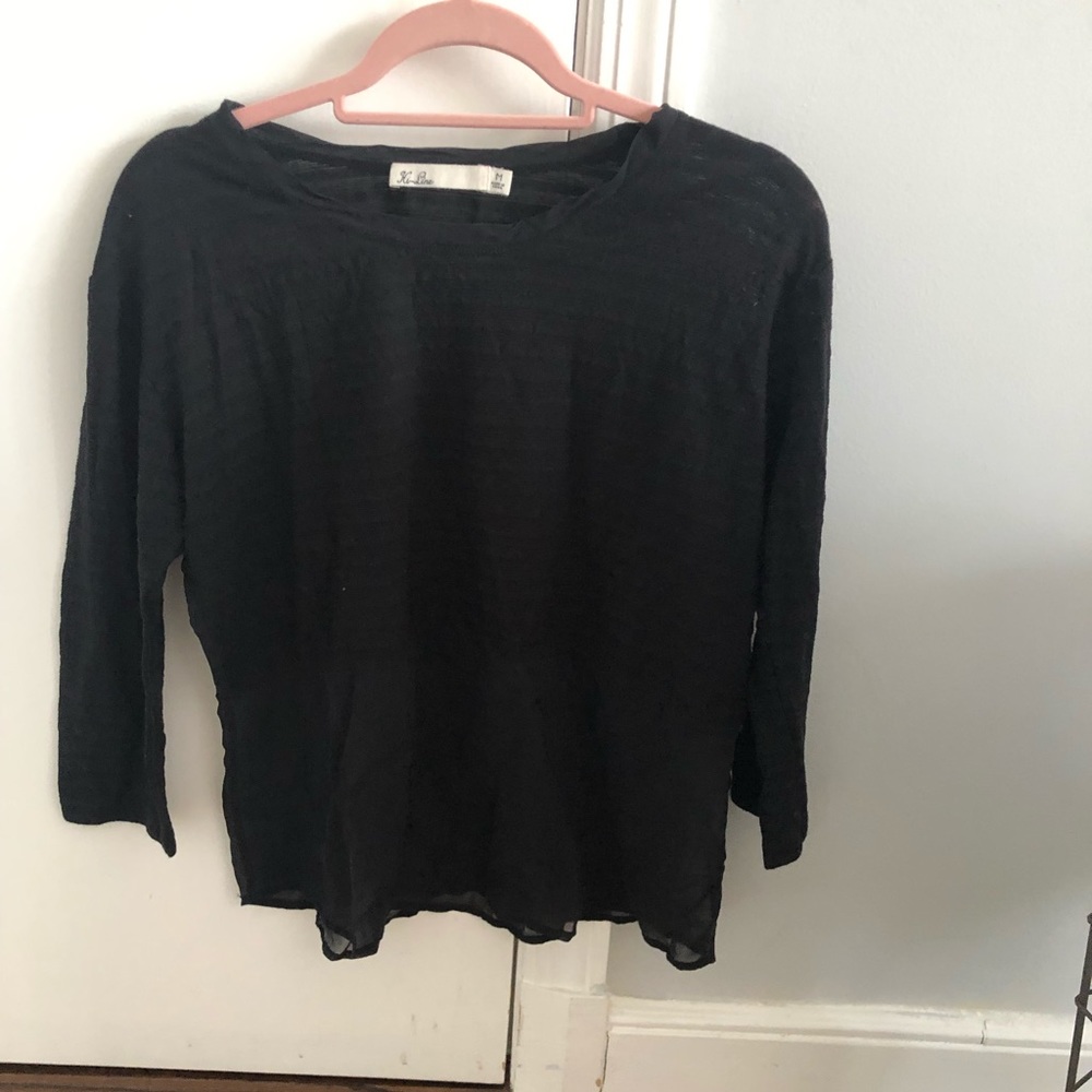 Cute long sleeve black tee